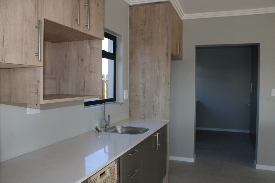 4 Bedroom Property for Sale in Kidds Beach Eastern Cape